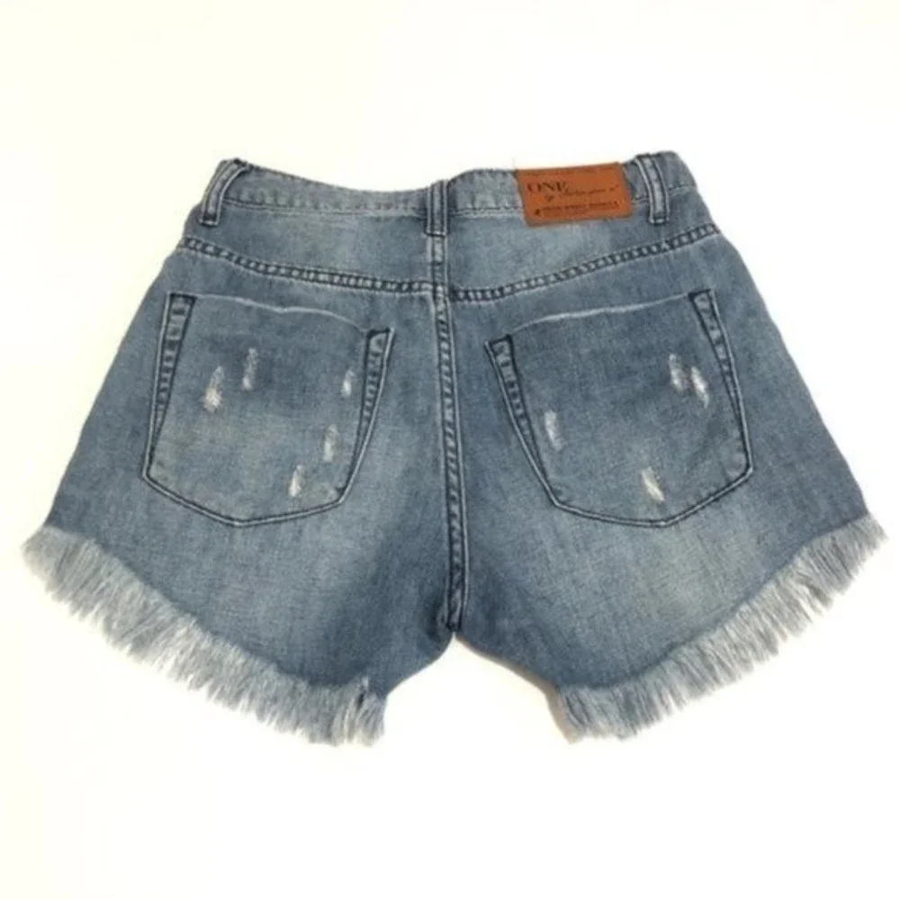 One Teaspoon Denim Cutoff Fringe Shorts Size 26 - Picture 5 of 12